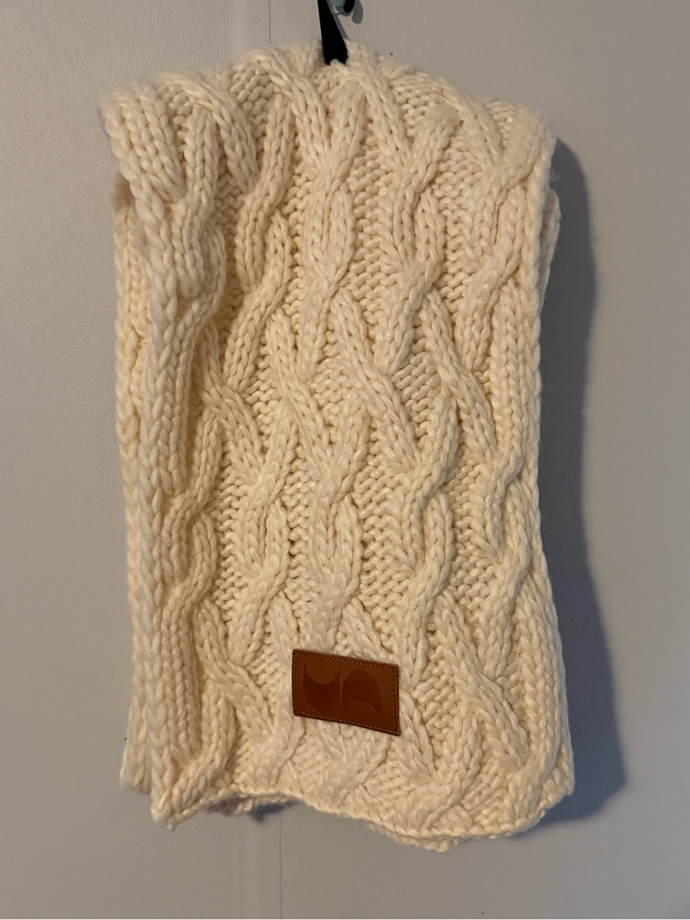 144. Cream Cable Knit Scarf NWT Apres Ski Cabincore